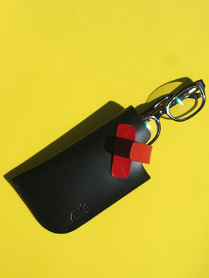 PATCH Glasses Case / Black & Red